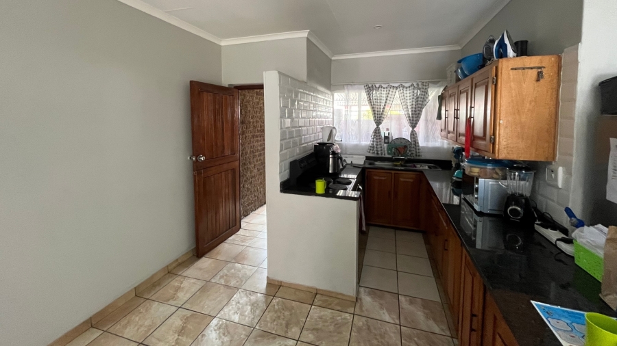 2 Bedroom Property for Sale in Rustenburg Central North West